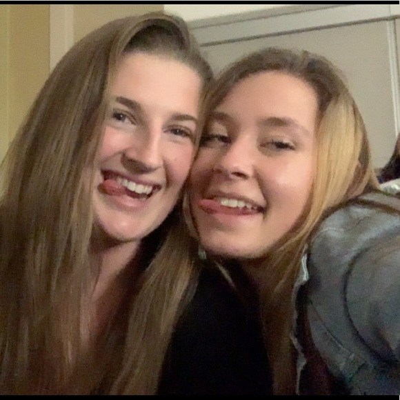 Meet your Posher, Corrie - Picture 1 of 1